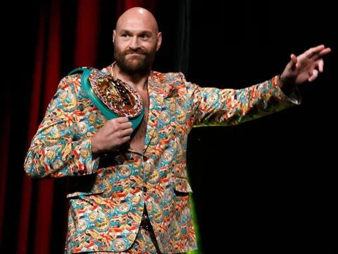 Tyson Fury tự tin đánh bại Francis Ngannou dù được Mike Tyson huấn luyện