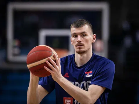 Cầu thủ đội tuyển Serbia gặp chấn thương kinh hoàng tại FIBA World Cup 2023