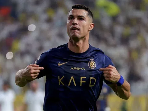 Ronaldo lại gây 'bão' khi so sánh giải Ả Rập với nơi khởi đầu sự nghiệp