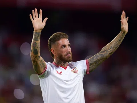 Ramos trở lại Sevilla, nhận được lời chúc từ những người đặc biệt nhất