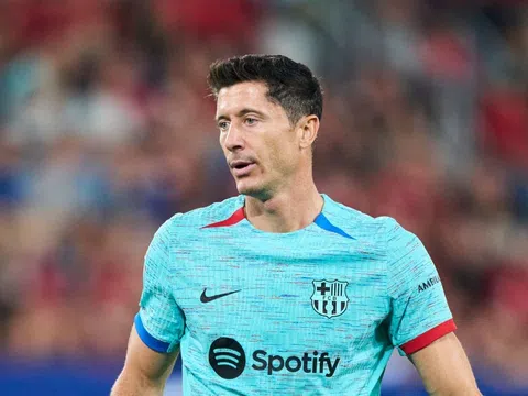 2 năm bị loại sớm tại C1, Lewandowski cay đắng thừa nhận một điều về Barca