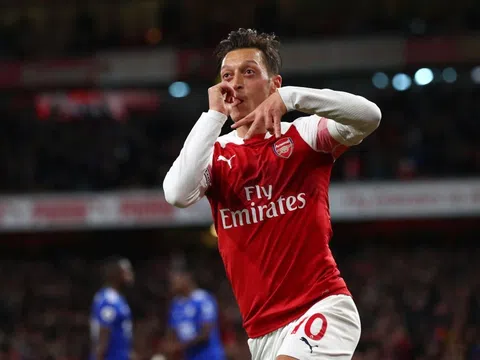 Mesut Ozil lựa chọn 11 cái tên ưng ý tại C1, De Bruyne không có chỗ