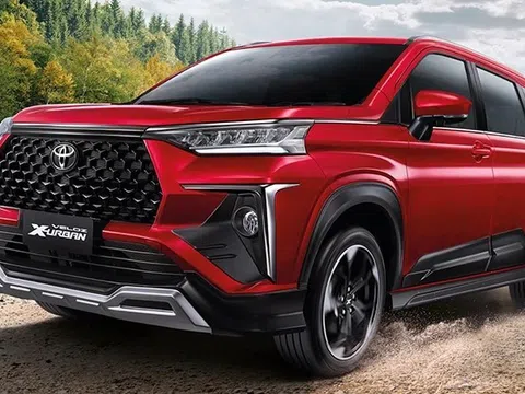 Toyota Veloz Cross bổ sung phiên bản mới tuyệt đẹp, đe nẹt Mitsubishi Xpander với giá bán cạnh tranh