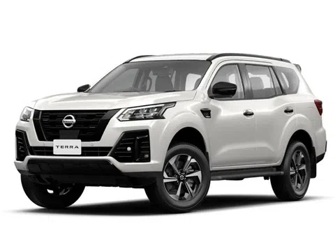 ‘Kẻ kết thúc đế chế’ Ford Everest ra mắt: Giá bán cạnh tranh, trang bị hiện đại bậc nhất phân khúc