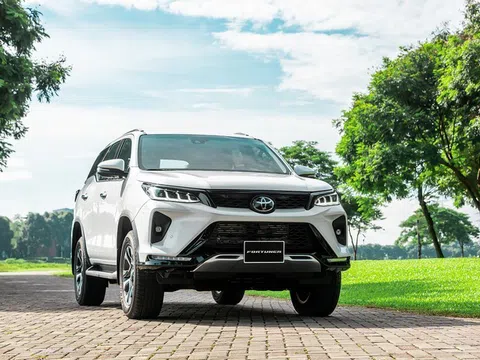 Loạt nâng cấp đáng gờm trên Toyota Fortuner 2024 vừa ra mắt dễ khiến Santa Fe và Everest ‘thất sủng’