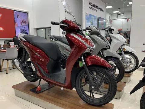 Honda SH giảm giá sâu kỷ lục đầu tháng 1/2024, khách Việt có thể mua xe xịn chơi Tết với giá siêu rẻ