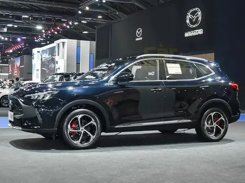 Mazda CX-5 dễ ‘thất sủng’ vì mẫu SUV cỡ C hybrid giá chỉ từ 656 triệu đồng, thiết kế đẹp ngất ngây