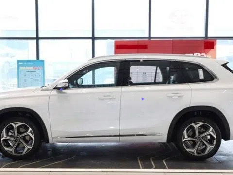 SUV ‘soán ngôi’ Hyundai Santa Fe đẹp lấn át Toyota Fortuner và Ford Everest, giá chỉ 481 triệu đồng