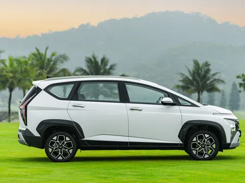 ‘Kẻ hủy diệt’ Mitsubishi Xpander ra mắt khách Việt: Đẹp mê ly, trang bị hiện đại, giá 489 triệu đồng