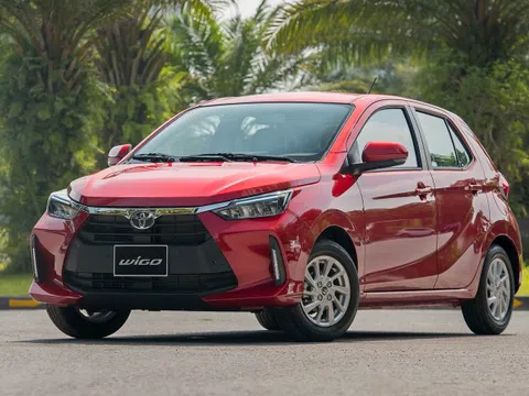 Quên Kia Morning và Hyundai Grand i10 đi, mẫu hatchback rẻ nhất của Toyota đang giảm giá kỷ lục