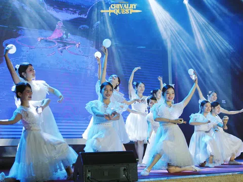 Giây phút thăng hoa cùng tân binh trường Báo tại đêm nhạc hội Premiere 2025