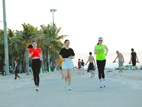 Các nàng hậu Việt chạy marathon hưởng ứng tuần lễ VH-TT-DL biển năm 2023 tại TP. Tam Kỳ