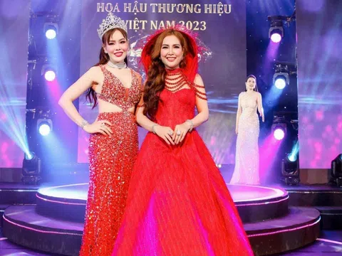 Á hậu Trúc Linh xuất hiện nổi bật tại chung kết Hoa hậu Thương hiệu Việt Nam 2023