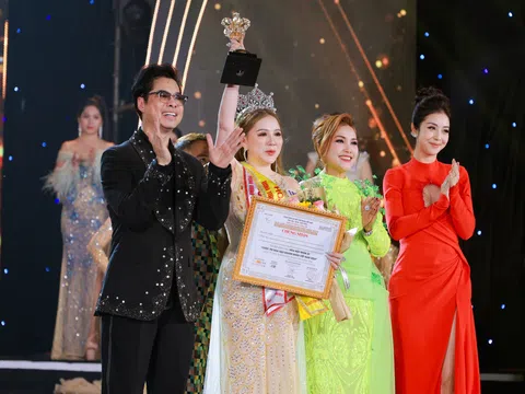 Doanh nhân Nguyễn Thị Bình và khoảnh khắc đăng quang Hoa hậu Nhân ái Hoa hậu Doanh nhân Việt Nam 2024
