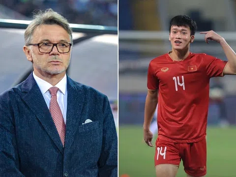 ĐT Việt Nam nhận tin vui lớn, HLV Philippe Troussier chốt người thay Hoàng Đức sau trận thua Iraq?