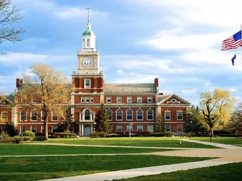 Cựu ban tuyển sinh Harvard chia sẻ bí quyết săn học bổng du học Mỹ