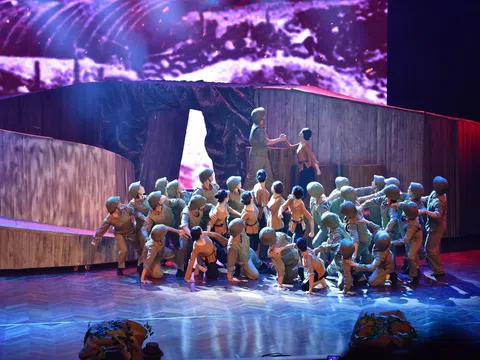 Hùng Thiêng Tây Bắc - Chương trình nghệ thuật đặc sắc của Đoàn Văn công Quân khu 2