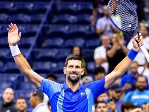 Djokovic chính thức trở lại vị trí số 1 thế giới