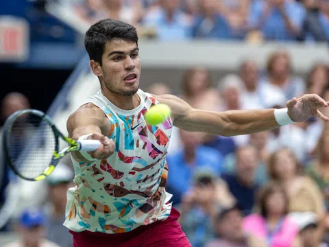 Carlos Alcaraz vào bán kết giải quần vợt US Open, 'chung kết trong mơ' với Djokovic?