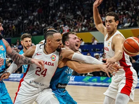 Sao bóng rổ Canada 'flexing' trước thềm bán kết FIBA World Cup 2023