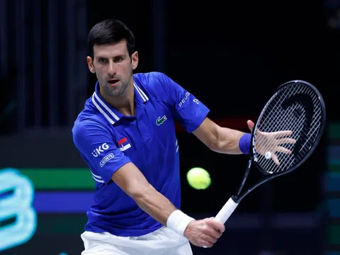 Bận ăn mừng, Djokovic bỏ lỡ trận ra quân tại Davis Cup 2023