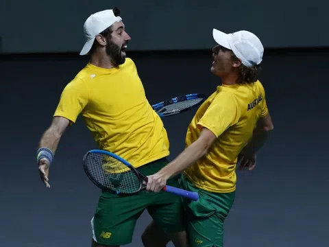 Kết quả tennis Davis Cup 2023 ngày 13/9: Chủ nhà gục ngã, ĐKVĐ thắng dễ