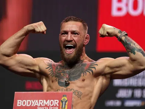 Siêu sao Conor McGregor tiếp tục 'nâng cấp' cơ thể để chiến đấu với Alexander Volaknovski