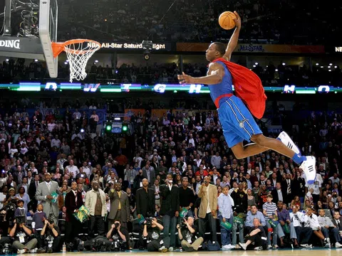 Golden State Warriors dành sự quan tâm đặc biệt đến "Superman" Dwight Howard