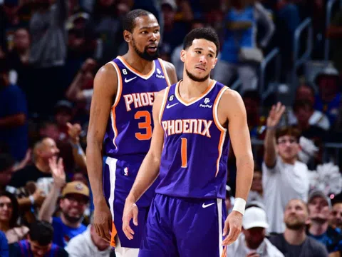 Devin Booker: 'Được chơi bóng rổ cùng Kevin Durant là khoảnh khắc trọn vẹn nhất'