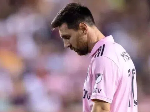 Dấu hiệu tuổi tác, Messi bị đồng nghiệp chê đến muối mặt