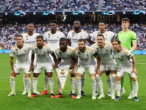 CHÍNH THỨC: Real Madrid công bố đội hình chinh phạt Napoli tại Champions League