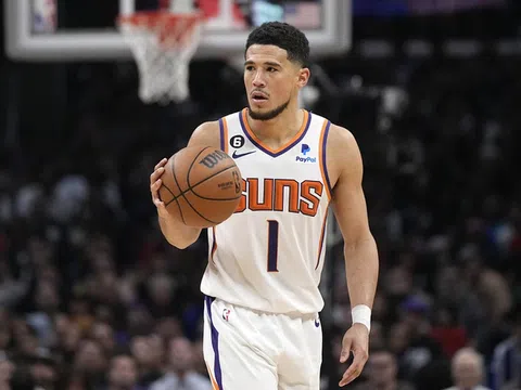 Devin Booker quyết tâm trở lại sau chuỗi trận thất vọng của đội nhà.