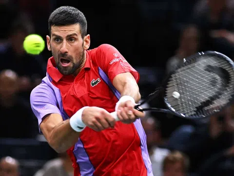 Djokovic bỏ thi đấu tại Paris Masters vào phút cuối