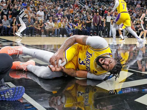 Người hâm mộ Lakers ‘thở phào’ trước tình hình chấn thương của Anthony Davis