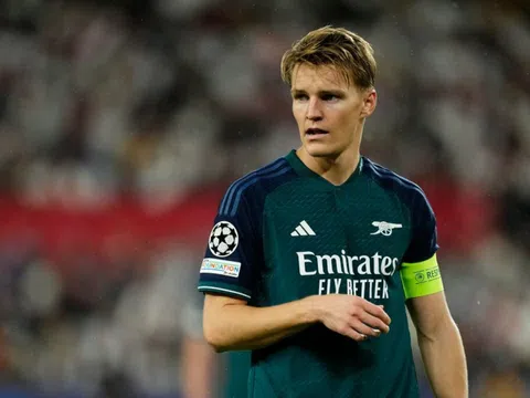 Bí ẩn Martin Odegaard vắng mặt tại Arsenal, gặp sự cố không ngờ