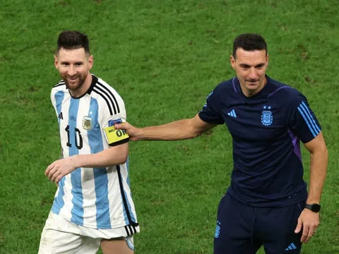 HLV Lionel Scaloni muốn rời Argentina do 'quyền lực đen' của Messi?