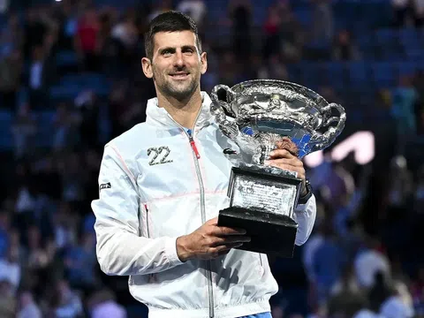 Djokovic bị chuyên gia quần vợt chê già