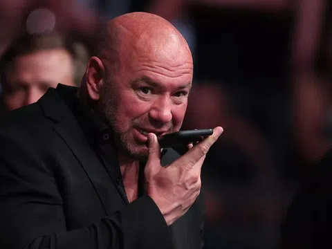 Chủ tịch UFC Dana White ‘khẩu chiến’ với dân mạng cực gắt