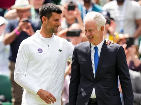 Huyền thoại quần vợt dành sự ưu ái đặc biệt cho Djokovic