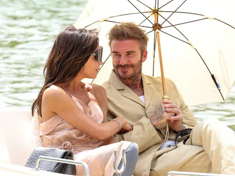 Beckham một lần nữa bị gạch tên khỏi danh hiệu cao quý vì email 'giật gân'