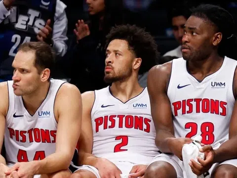 Detroit Pistons buộc phải thắng Raptors để tránh lịch sử không mong muốn