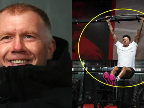 Paul Scholes chửi thề, hỏi thẳng cựu sao MU muốn chơi bóng hay tập gym