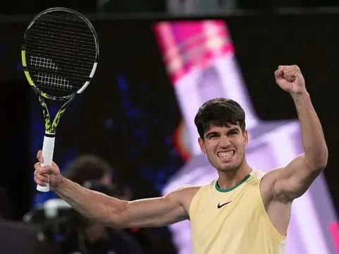 Carlos Alcaraz tự tin khiến đối thủ bất lực tại Australian Open 2024