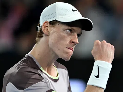 Jannik Sinner đứng trước cột mộc lịch sử nếu đánh bại Novak Djokovic