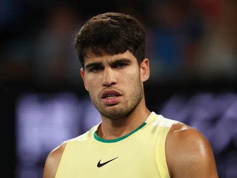 Thua đau Zverev, Alcaraz dừng chân tại tứ kết Australian Open 2024