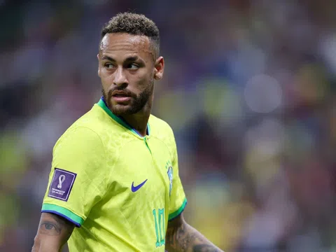 Hình tượng nam thần của Neymar sụp đổ trầm trọng