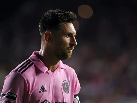 Messi chỉ cần 60 giây để làm nên lịch sử tại nước Mỹ