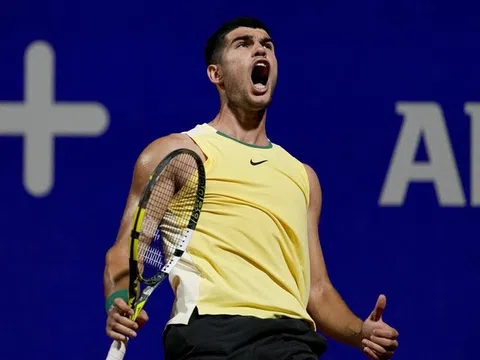 Thầy của Alcaraz phản ứng trước tham vọng lật đổ Djokovic