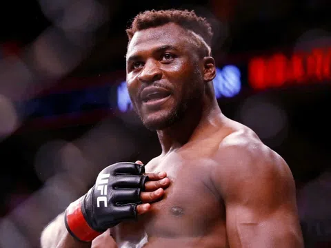 Francis Ngannou chính thức trở lại đấu trường MMA