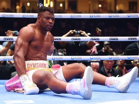 Francis Ngannou thừa nhận sự thật sau thất bại cay đắng